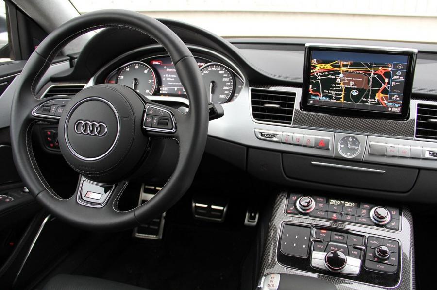 Торпедо Audi S8 (D4) 2012 года  (WW) (фото 35 из 36)